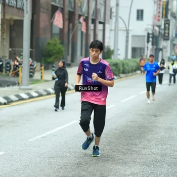 Runner Photo 8630519