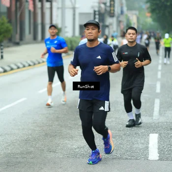 Runner Photo 8630522