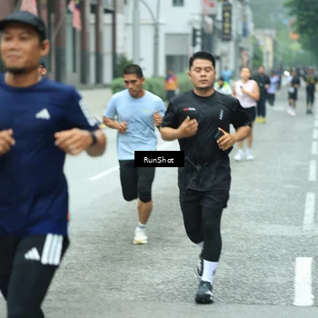Runner Photo 8630525