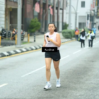 Runner Photo 8630528