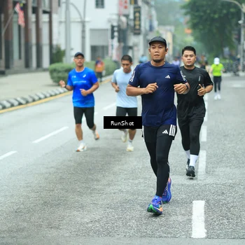 Runner Photo 8630531