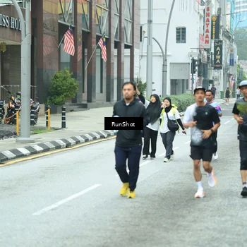 Runner Photo 8630533
