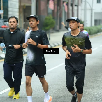 Runner Photo 8630538