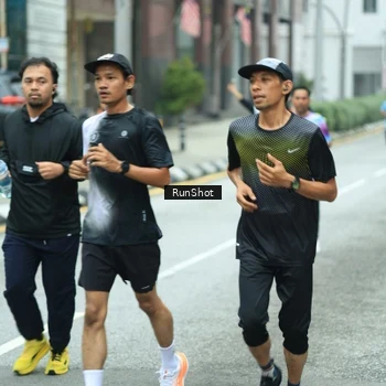 Runner Photo 8630539