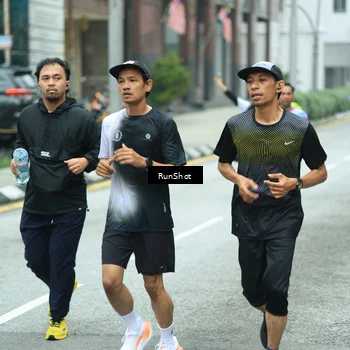 Runner Photo 8630540