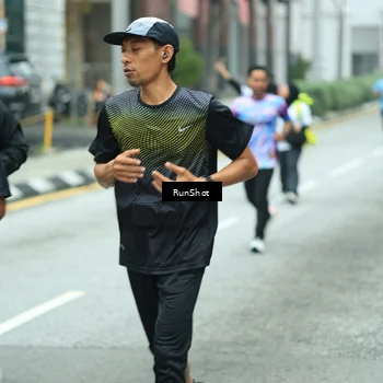 Runner Photo 8630544