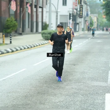 Runner Photo 8630637