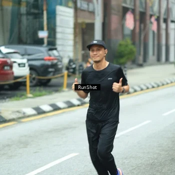 Runner Photo 8630641