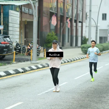 Runner Photo 8630666
