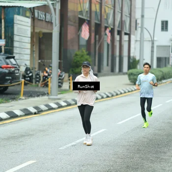 Runner Photo 8630667