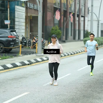Runner Photo 8630668