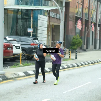 Runner Photo 8630673