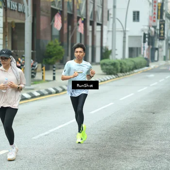 Runner Photo 8630674