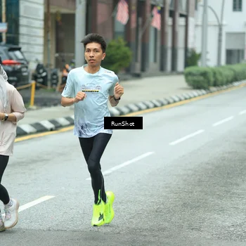 Runner Photo 8630676