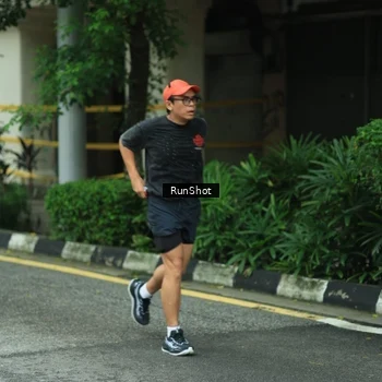 Runner Photo 8630681