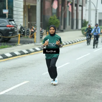 Runner Photo 8630697