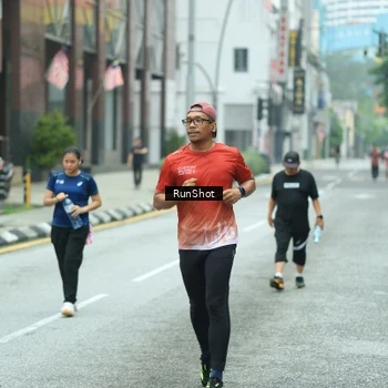 Runner Photo 8630774