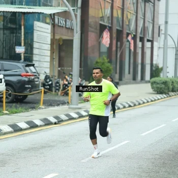 Runner Photo 8630808