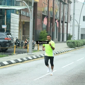 Runner Photo 8630812