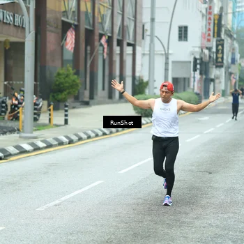 Runner Photo 8630817