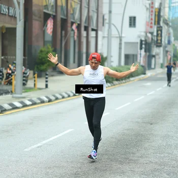 Runner Photo 8630821