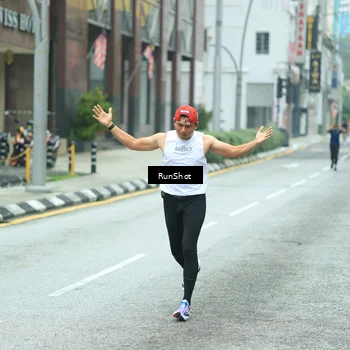 Runner Photo 8630822