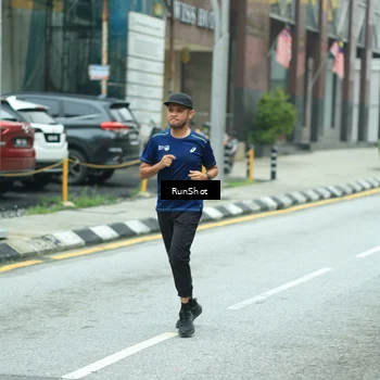 Runner Photo 8630839