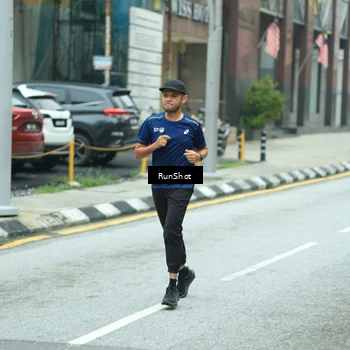 Runner Photo 8630841