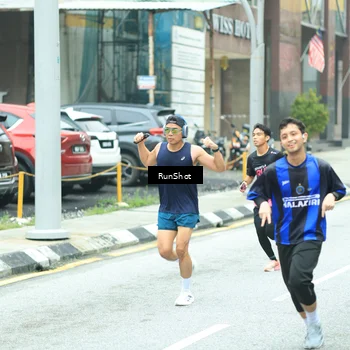 Runner Photo 8630843