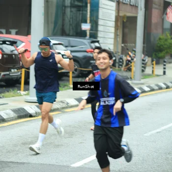 Runner Photo 8630848