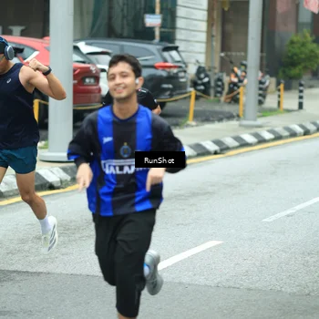 Runner Photo 8630849