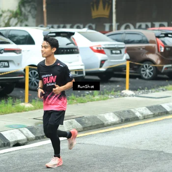 Runner Photo 8630867