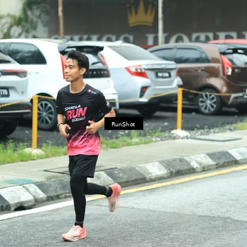 Runner Photo 8630868