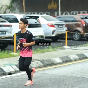 Runner Photo 8630869
