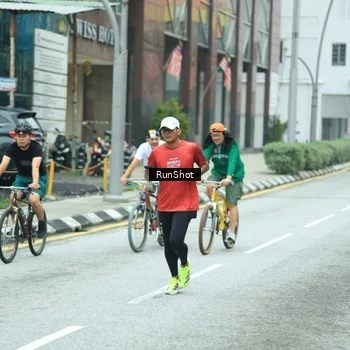 Runner Photo 8630876