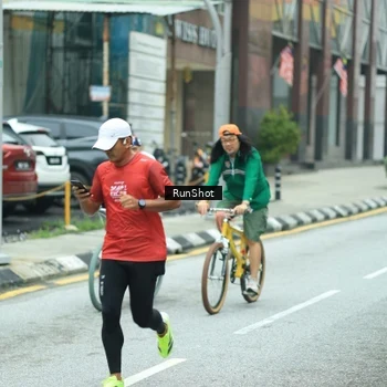 Runner Photo 8630887