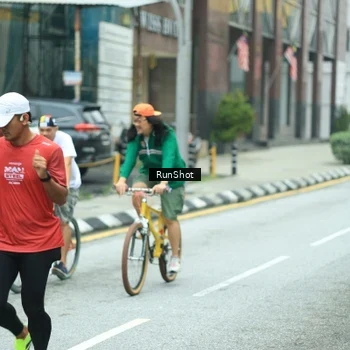 Runner Photo 8630889