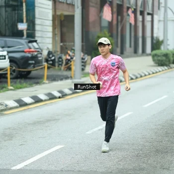 Runner Photo 8630899