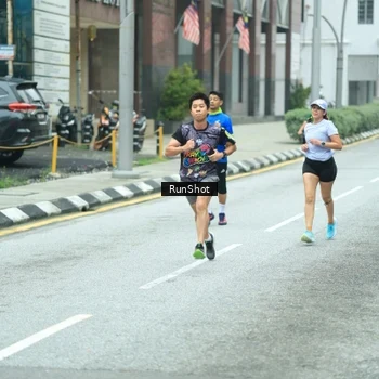 Runner Photo 8630911