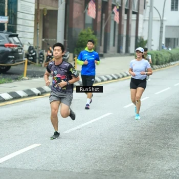 Runner Photo 8630918