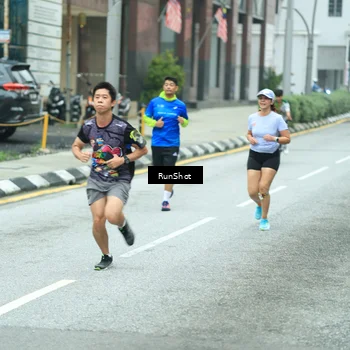 Runner Photo 8630940