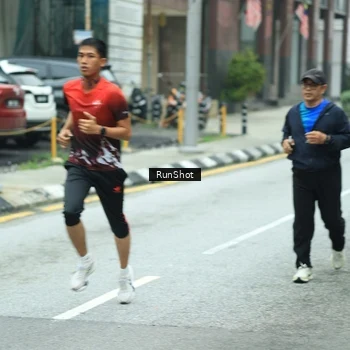 Runner Photo 8630941