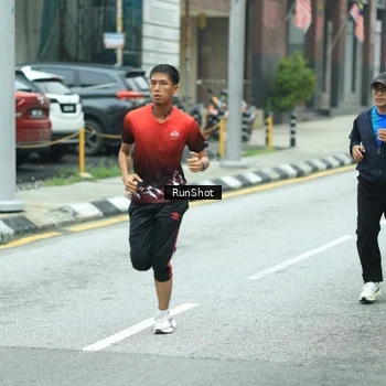 Runner Photo 8630942