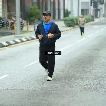 Runner Photo 8630945
