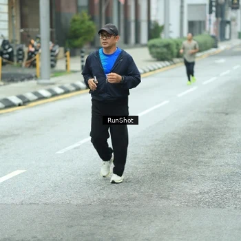 Runner Photo 8630946
