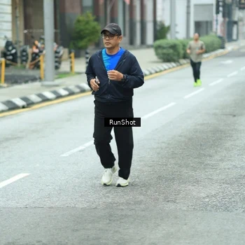 Runner Photo 8630947