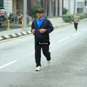 Runner Photo 8630948