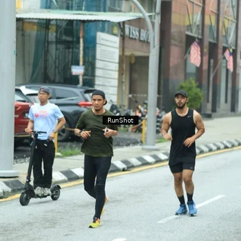 Runner Photo 8631011