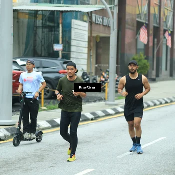 Runner Photo 8631014