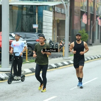 Runner Photo 8631015